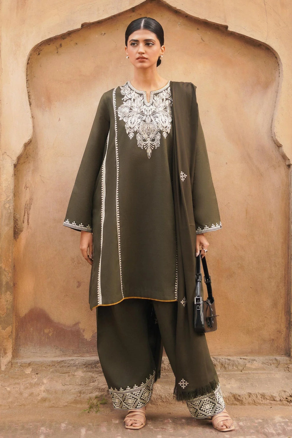 Zara Shahjahan D # 21-04 | 3pc Dhanak with Embriodered Dhanak Shawl