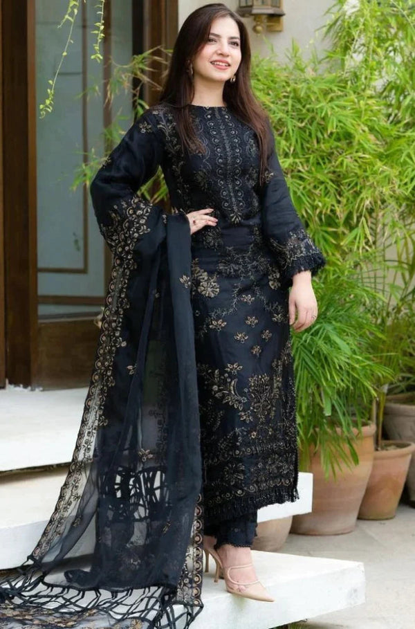 Dananeer D # 52 - 01 | 3PC Luxury Lawn | Chiffon Embroidered Duppata