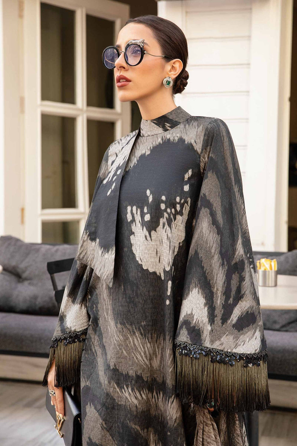 Maria B D # 219 - 01 | 3pc Luxury Karandi | Karandi Printed Shawl