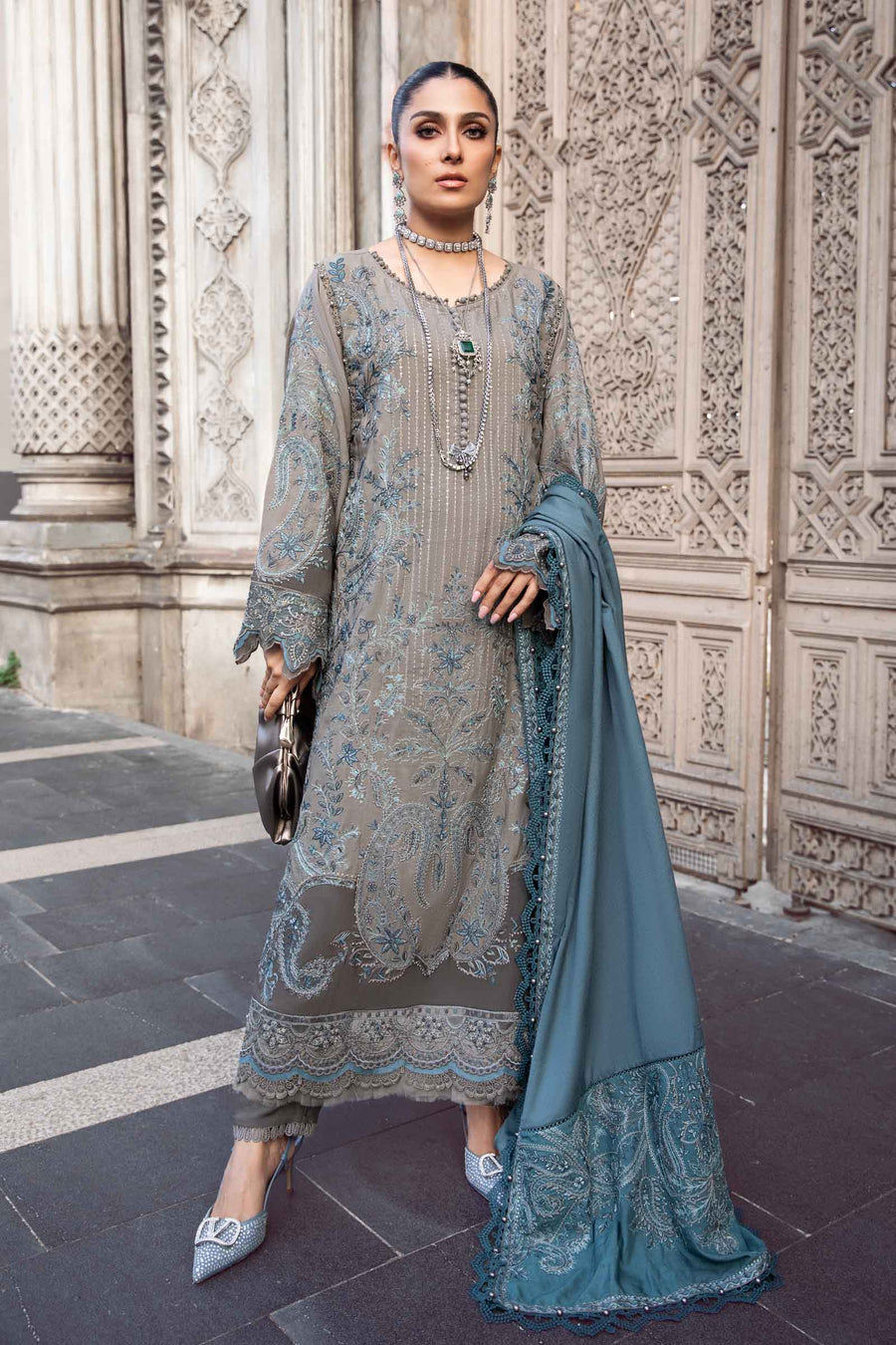 Bareeze B D # 193 -01 | 3pc Dhanak With Dhanak Embroidered Heavy Shawl