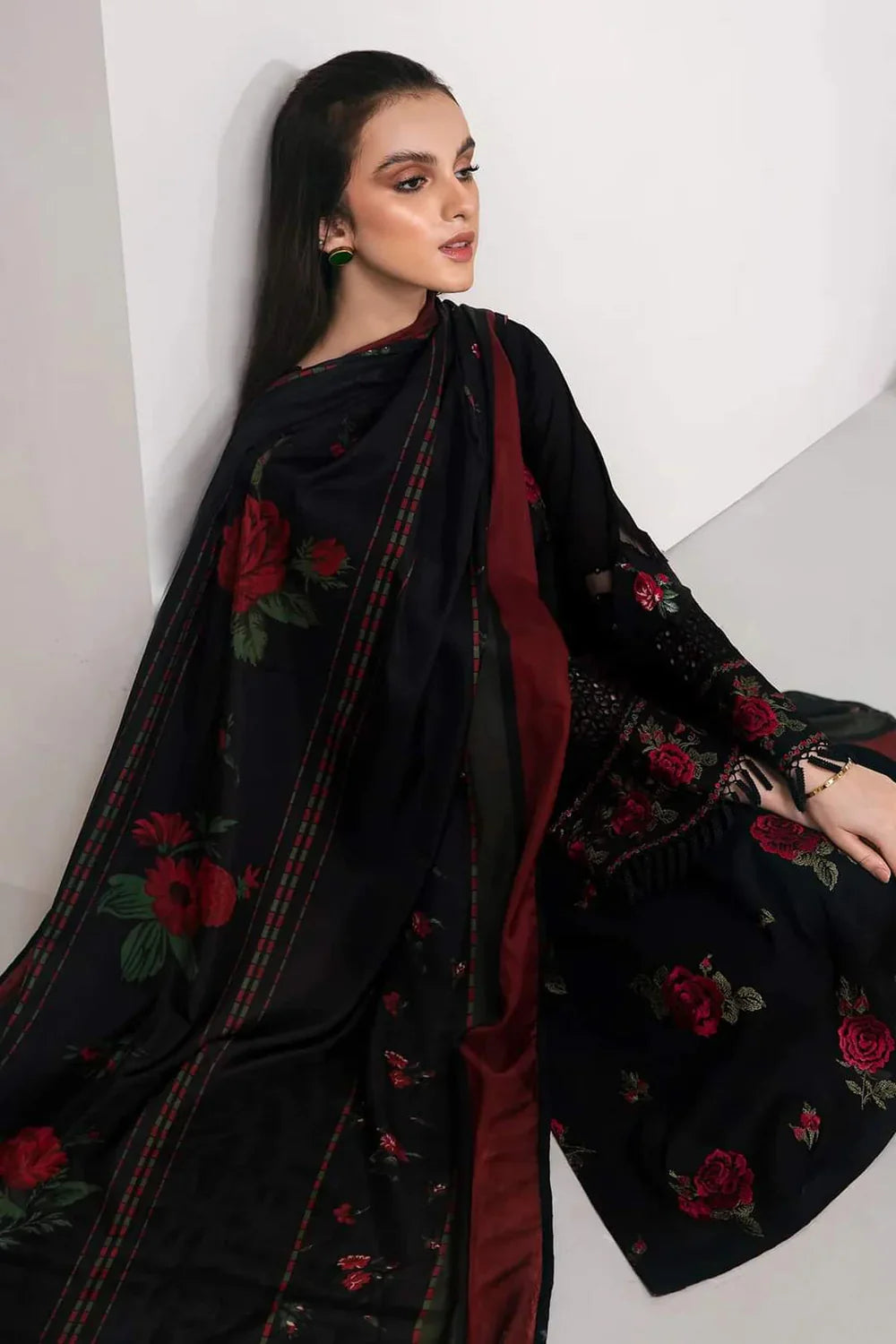 Jazmin D # 147 - 01 | 3PC Luxury Dhanak | Wool Shawl