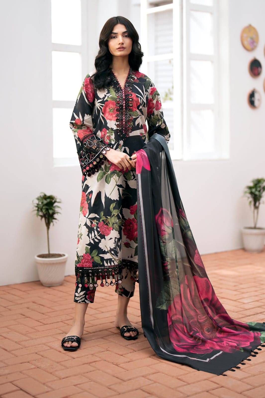 Baroque D # 310 - 01 | 3PC  Lawn | Lawn Printed Dupatta