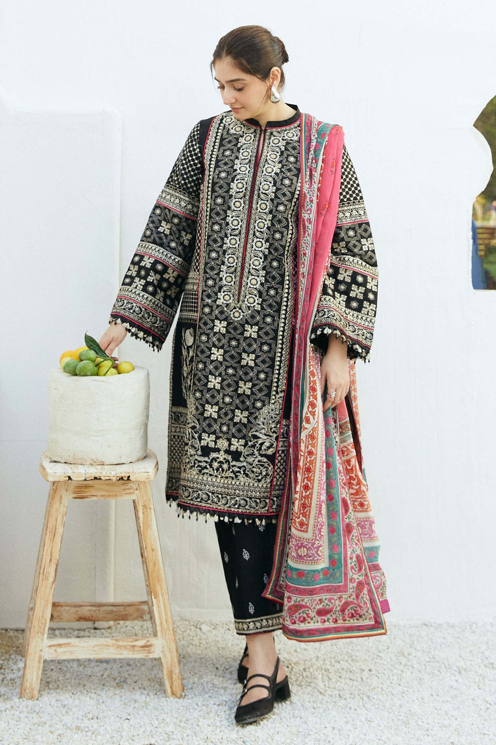 Coco By Zara Shahjahan D # 250 - 01 | 3PC Luxury Lawn | Diamond Print duppata