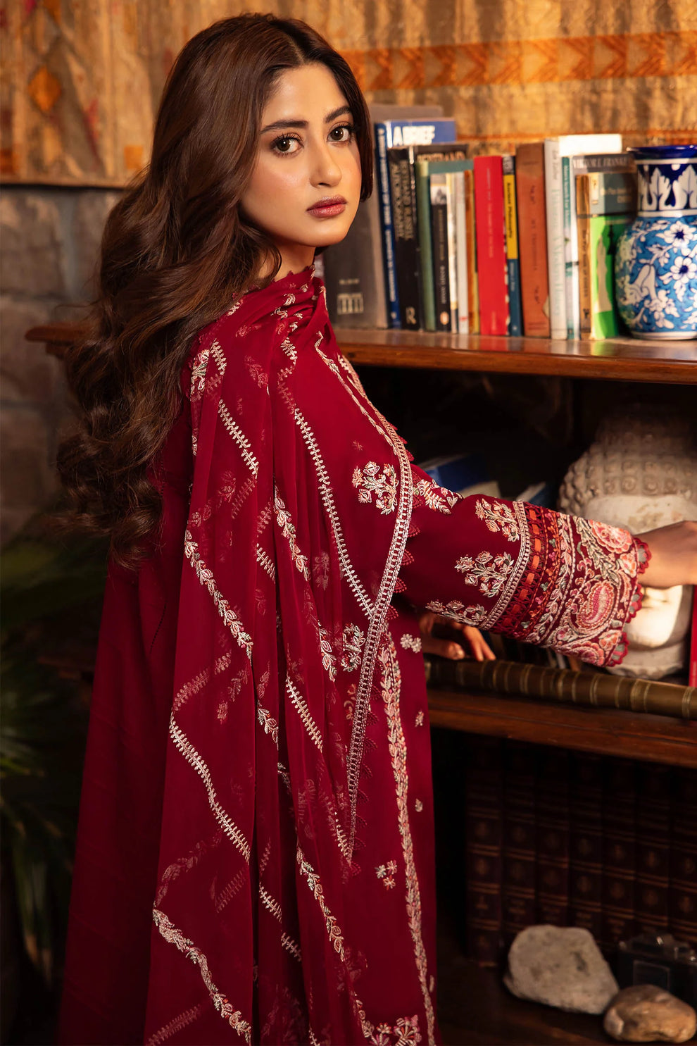 Zaha D # 193 - 01 | 3PC Luxury Lawn | Bamber Chiffon Embroidered Dupatta